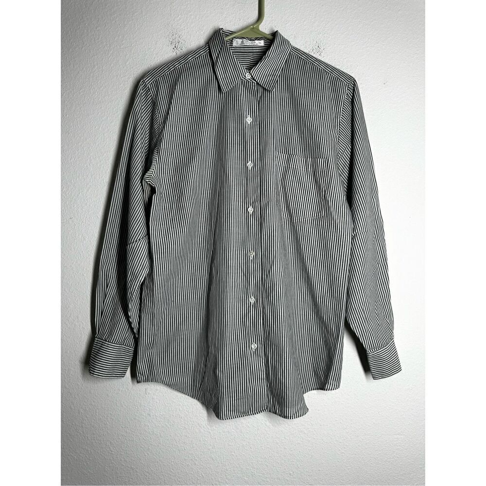 Foxcroft Gray/White Stripe Long Sleeve Button-Up Wrinkle Free Classic Shirt 6